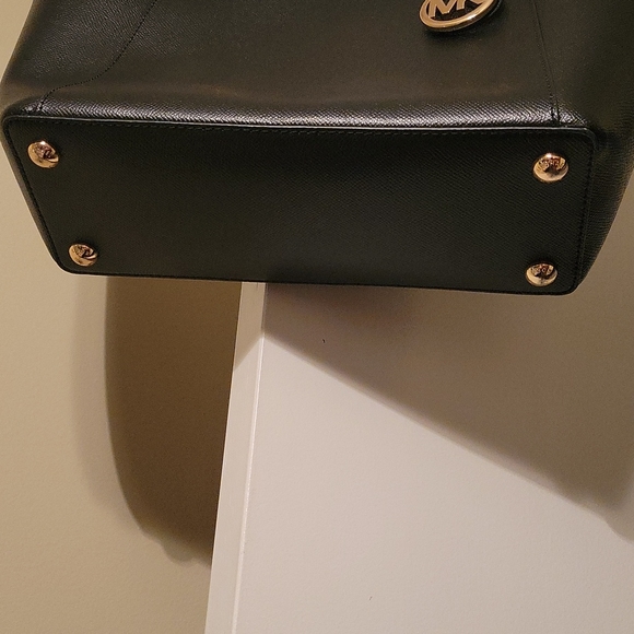 Purse - Picture 3 of 6